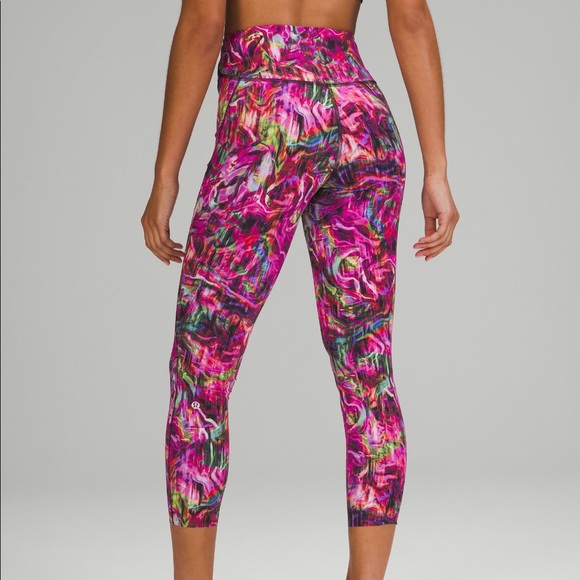 Lululemon Base Pace Running Tights in size 6 - Picture 1 of 2